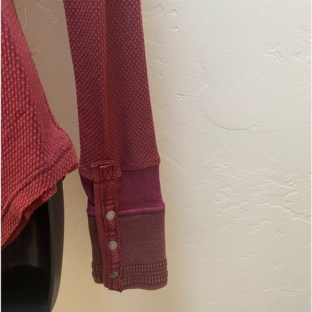 Free People Long Sleeve Sunnie Valley Cuff Thermal Maroon Size S - Picture 7 of 12